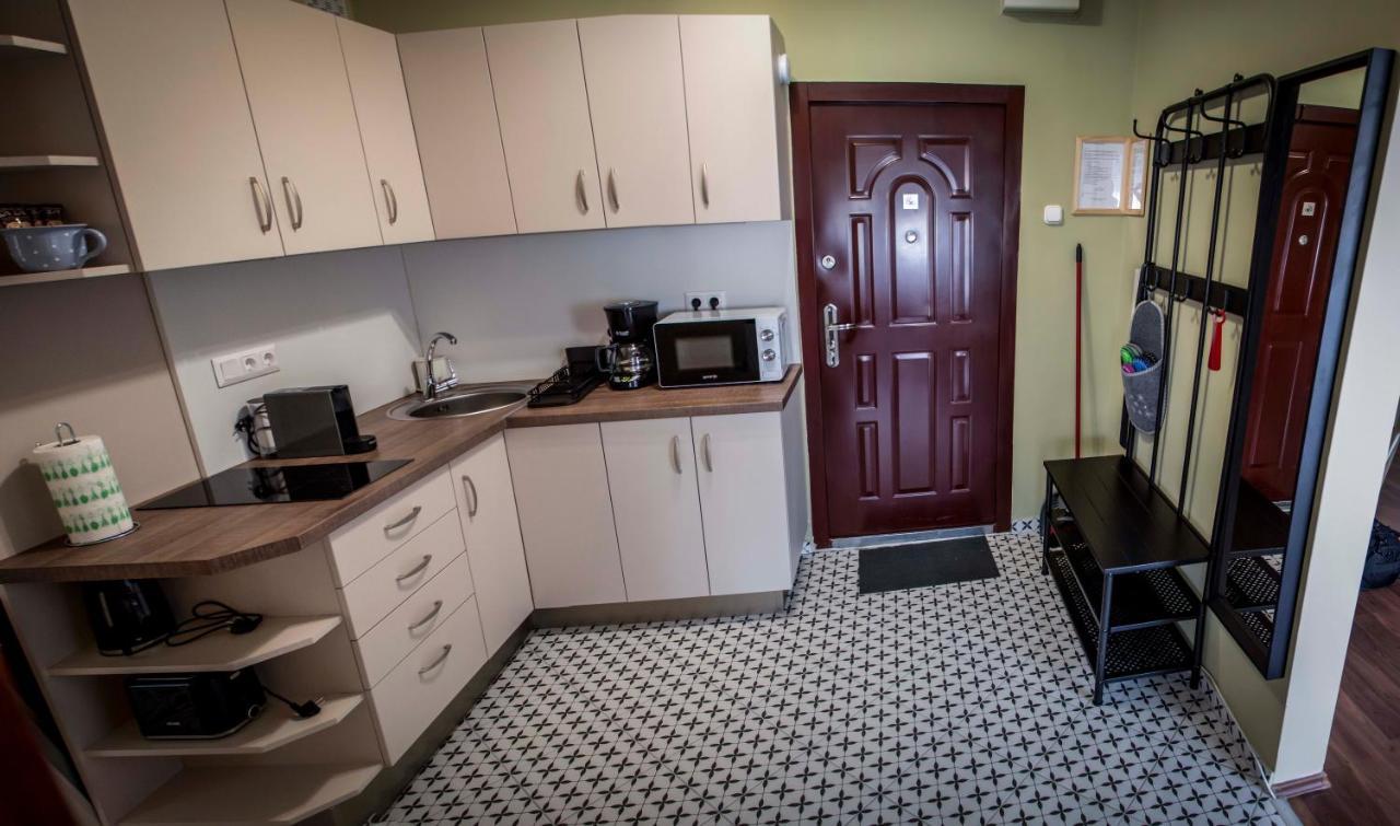 Centergom Apartment Естергом Екстериор снимка