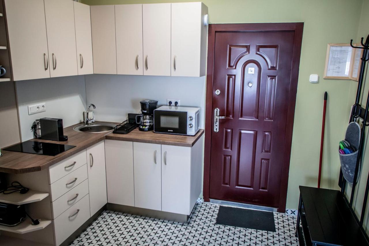 Centergom Apartment Естергом Екстериор снимка