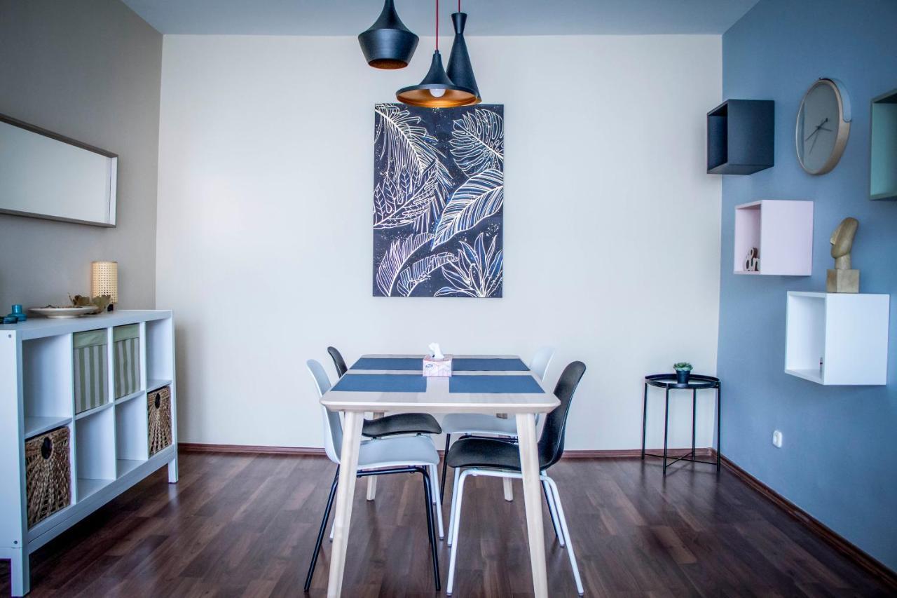 Centergom Apartment Естергом Екстериор снимка