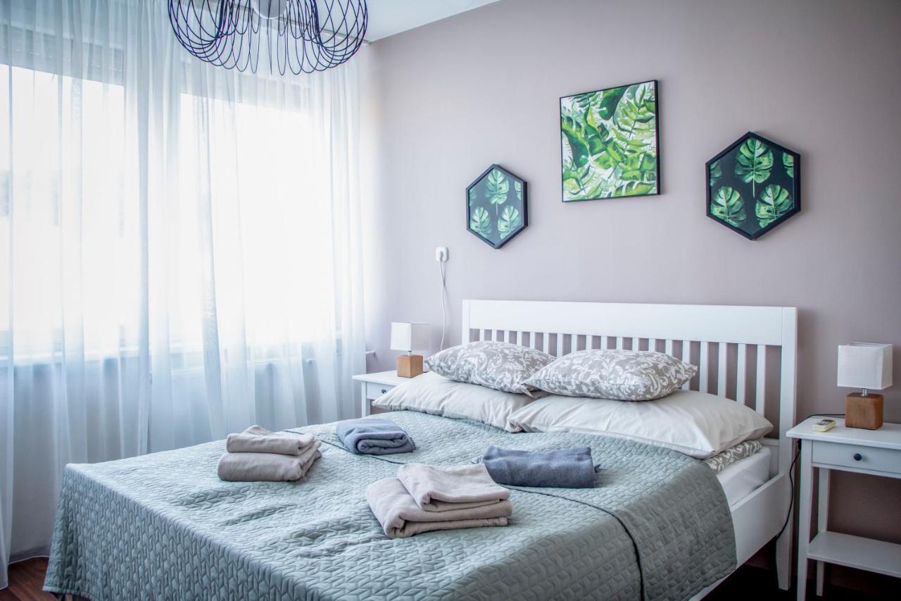 Centergom Apartment Естергом Екстериор снимка